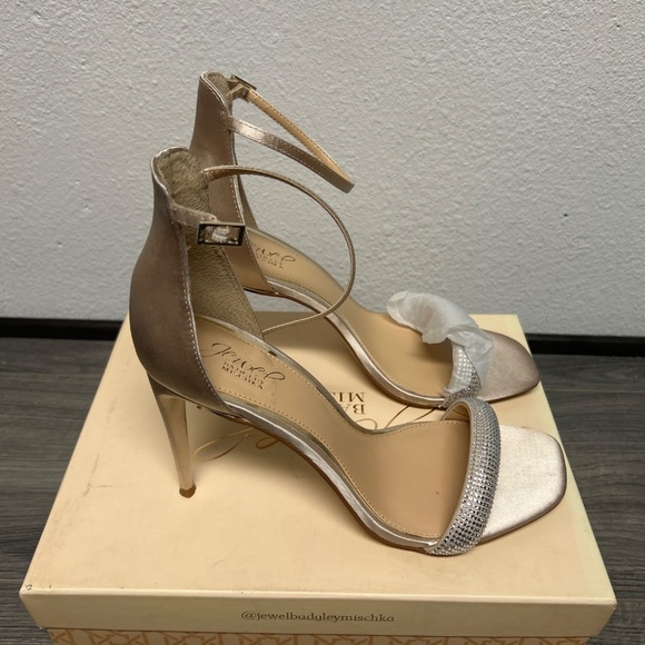 Badgley Mischka Easter Ankle Strap Stiletto - Picture 8 of 9